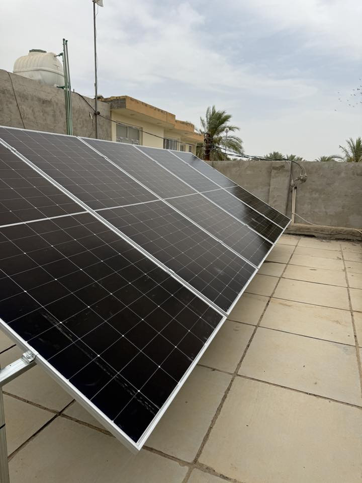 قاف سولار للطاقة الشمسية المتجددة ☀️

تم نصب منظومة طاقة شمسية متجددة بقدرة:

🔹 نهاري: 2.3 كيلو واط
🔹 ليلي: 1.2 كيلو واط

مكونات المنظومة:

✅ الألواح: 5 ألواح Longi Hi-MO X10 بقدرة 650W
🔸 ضمان 10 سنوات

✅ الانفيرتر: Deye Off Grid IP65 6K
🔸 ضمان 5 سنوات

✅ بنك البطاريات: Deye 5K
🔸 ضمان 5 سنوات

✅ بورد الحماية: HA-24Way IP65

قاف سولار… حلول طاقة شمسية مستدامة 🌿
***********
***********
#طاقة 
#طاقة_شمسية 
#عيد
