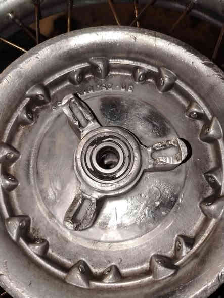 ويل ١٨ خلفي ألماني نظيف بربرن حصر عدل لبيع توصيل موجود *********** بيه واتساب
