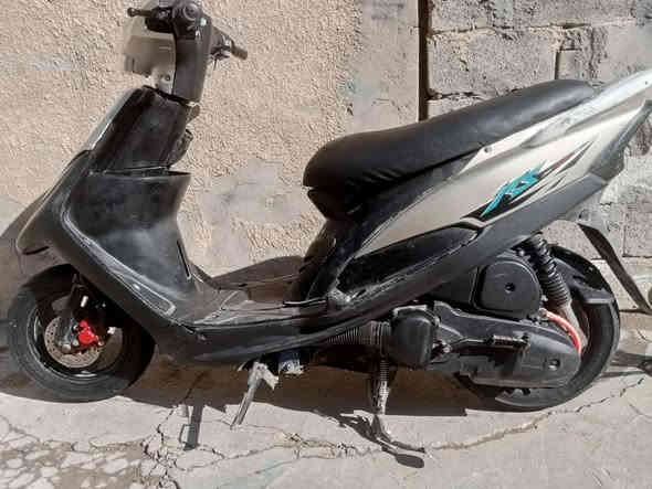 ماكس عدلة 120 اوراق
السعر 450
سلف +هندر +كهربيات +هورن لايت بك لايت اشاير سكن سطاب لايت كلهن شغالات محرك كلجات بلادي 
صالنصة كاتم 
بغداد الشرطه الرابعة ***********بي واتساب
