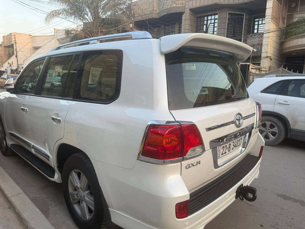 السلام عليكم 

لاندكروز 2013 بريم مكفوله من الصبغ ماعدا ربع الدعاميه الاماميه واكو بارد بخشم الجاملغ الامامي 

بصمه / كرسي  كهرباء / كشنات جلد / شاشه جبيره / داخل مطعم بصاج / سلايد روف / بلاجكتور / مري كهرباء / باقي المواصفات معروفه مال بريم ماشيه 159 كيلو السعر 345 $ وبيها مجال بسيط مكانها بغداد شارع فلسطين *********** بغداد, العراق
