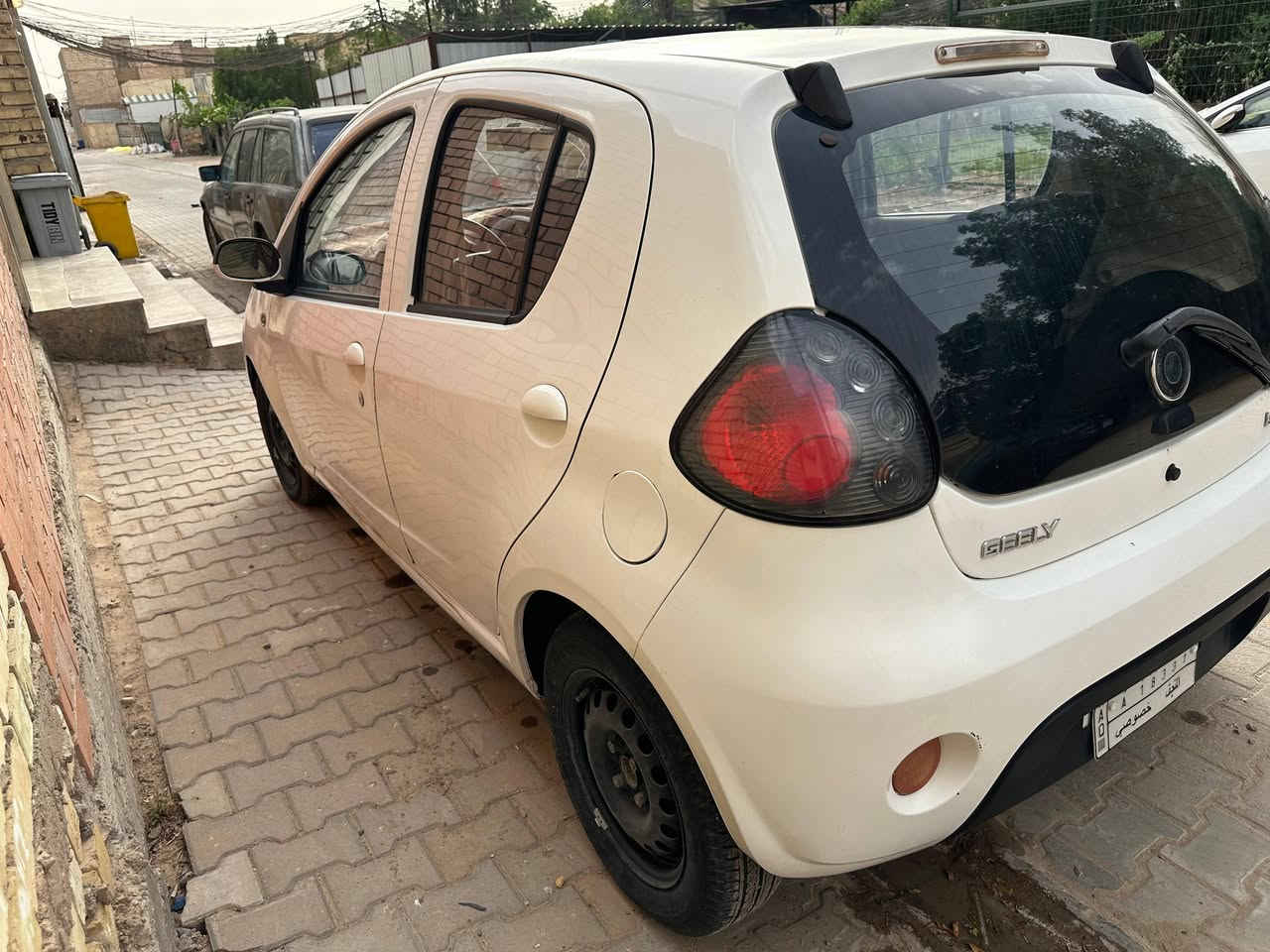 جيلي باندا موديل ٢٠١٣
محرك ١٣٠٠
السيارة مابيهة اي نقص كير محرك تبريد كله شغال 
مكفولة من الصبغ عدا الدعاميات 
ماشية ٤٣ الف كيلومتر فقط
 ب٤٥ وبيها مجال بسيط
اني مكلف بالنشر 
رقم صاحب السياره : ***********
