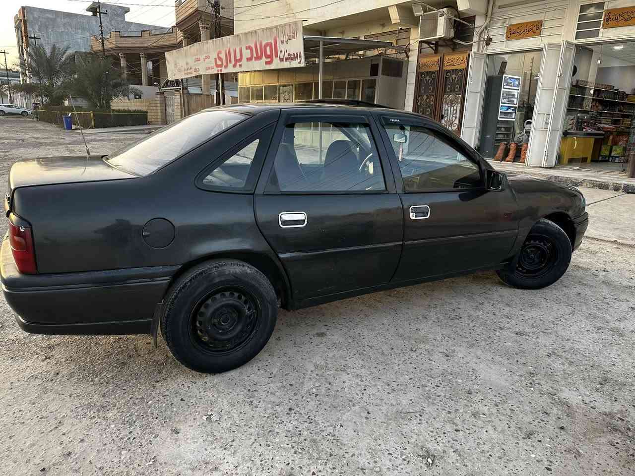 فكترا 93
1600
رقم أنكليزي  جديد
مكينه وكير  جديد 
صدر مضبوط 
بييه صبغ 
السعر 31
لاستفسار ***********
