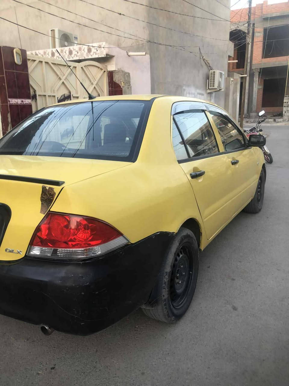 السلام عليكم لانسر2010رقم ديالى جديد بأسمي  للبيع او مراوس بخصوصي  جاهزة بدون نقص ضرر بنيد مبدل وجامرلغ امامي بدون دواخل باقي السيارة بلادية السعر 66 وبيها مجال *********** المكان ديالى دلي عباس
