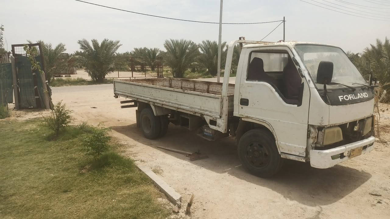 سلام عليكم كنتر صيني تخم تاير جديد حداديه جديده مكنه مجفته ستوه ساره جاهزه العمل السعر 25ورقه ***********
