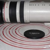 عدسة كانون 100-400 السعر 800 الف 07718898966
