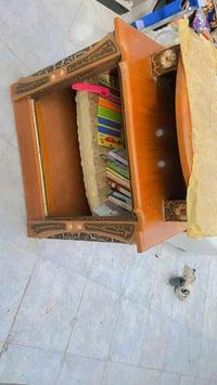 ميز تلفزيون للبيع 07803028483