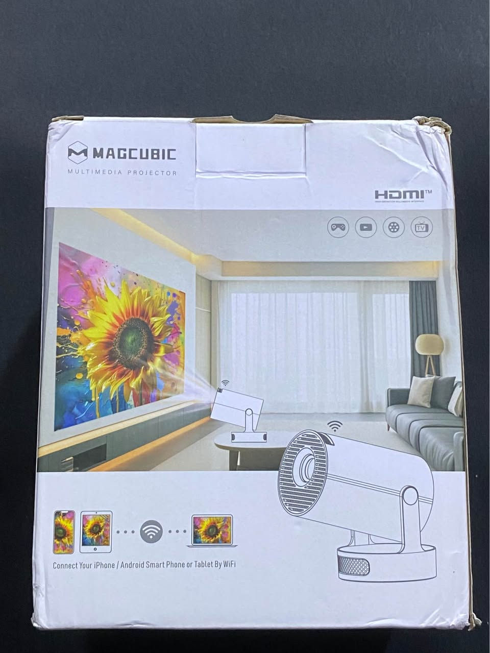 هذا الجهاز هو جهاز عرض ذكي (Smart Projector) من ماركة Magcubic موديل HY300 Pro+. يستخدم لعرض الأفلام والمحتوى على الحائط أو السقف.
أهم المواصفات:
• عرض حر بزاوية 180 درجة (180° Free Projection): يمكنك تدوير الجهاز لعرض الصورة على الحائط أو السقف مباشرة.
• الاتصال اللاسلكي (WiFi): يدعم توصيل هواتف الآيفون، الأندرويد، الأجهزة اللوحية، والكمبيوتر المحمول عبر الواي فاي.
• منفذ HDMI: يحتوي على منفذ HDMI لتوصيل أجهزة الألعاب، اليوتيوب، وأجهزة التلفاز.
• التطبيقات المدعومة: يدعم تشغيل اليوتيوب والألعاب وتطبيقات الفيديو. /ئەمە ئامێری **پڕۆجێکتۆری زیرەک (Smart Projector)**ی براندی Magcubic مۆدێلی HY300 Pro+. ئەم ئامێرە بۆ گەورەکردنی وێنە و ڤیدیۆ لەسەر دیوار یان سەقف بەکاردێت.
تایبەتمەندییە سەرەکییەکانی:
• سوڕانەوەی ئازاد (180° Free Projection): دەتوانیت ئامێرەکە بە ئاراستەی جیاواز بسوڕێنیتەوە بۆ ئەوەی وێنەکە بخەیتە سەر دیوار یان ڕاستەوخۆ بۆ سەر سەقفی ژوورەکە.
• پەیوەستکردنی بێ تەل (WiFi): دەتوانیت بە شێوەی وایفای مۆبایلی ئایفۆن، ئەندرۆید، تابلێت یان لاپتۆپەکەت بە پڕۆجێکتۆرەکەوە ببەستیتەوە.
• پۆرتی HDMI: شوێنی کێبڵی HDMI تێدایە بۆ بەستنەوەی بە ئامێرەکانی کایە (وەک پلەیستەیشن)، یوتیوب و سێت ئەپ بۆکس (TV Box). دهوك, العراق


**إذا كنت صاحب هذا الإعلان وتريد حذفه لأي سبب، رجاءا أرسل رسالة إلى الدعم الفني**