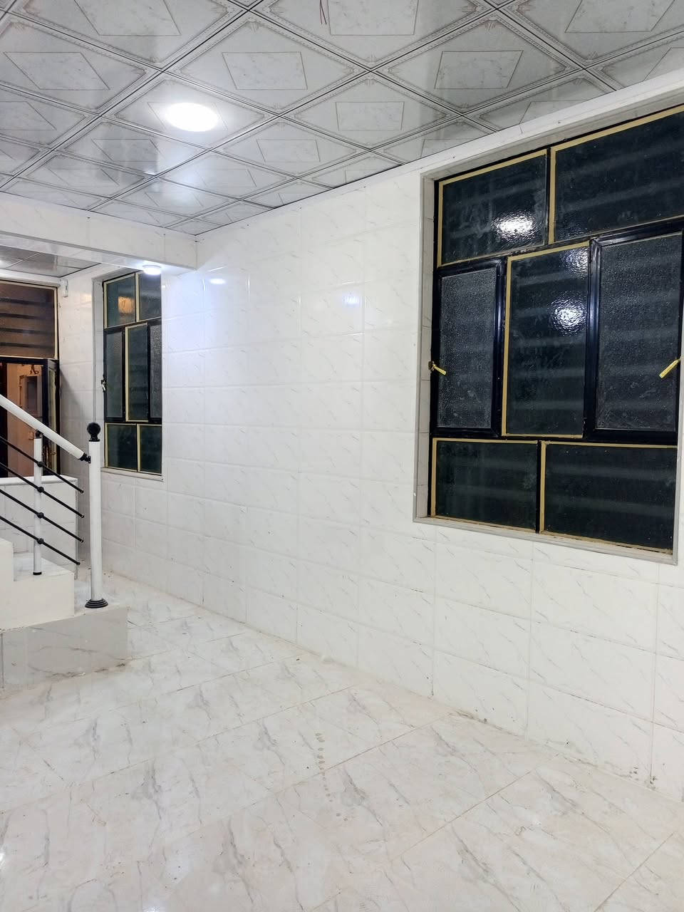 55 متر الركن على مشتل وساحه
جاهز لسكن طابقين درجة اولى طابو صرف لبيع 

حي ميسان قرب شارع العام رقم الهاتف 

***********
