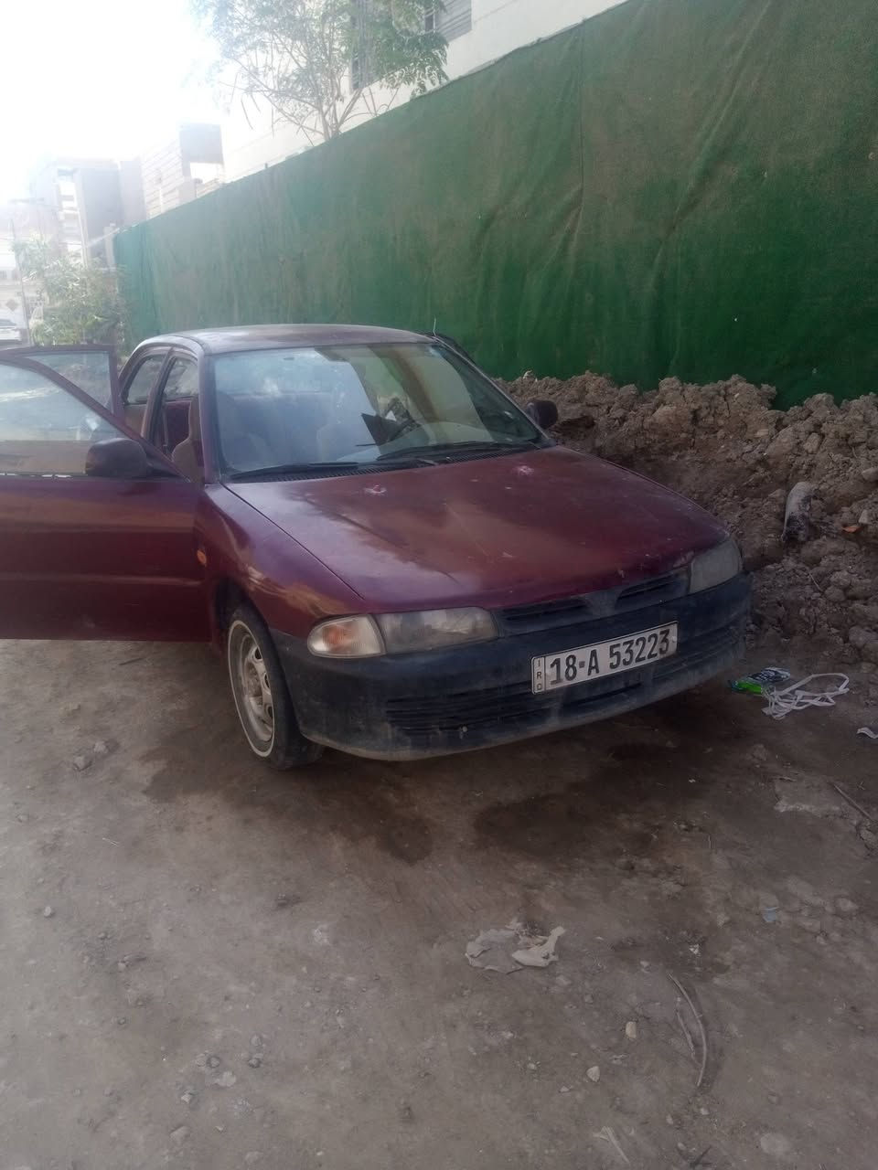 سياره لانسر موديل 1994مصبوغه صبغ عام مكفوله منلحادث لسياره جاهزه شرط لمداور سعر 32بيه مجال لشرائح فقط اتصل عله لرقم ***********
