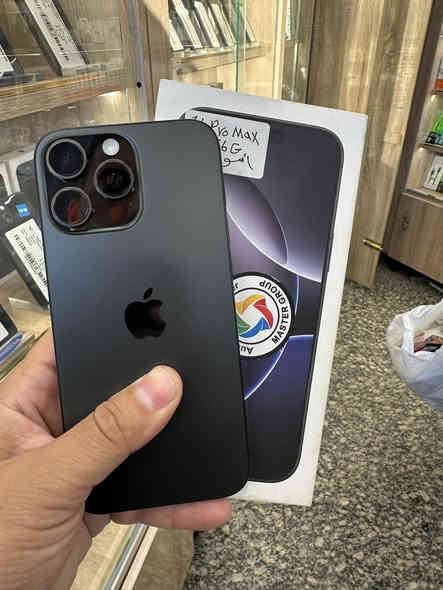 ايفون 16 بروماكس
ذاكرة٢٥٦ ماستره بعده بلضمان 
بطارية ٩٢ 
مكفول من التصليح والفتح
ملحقات كاملة كيبل ممستخدم
السعر مليون و٣٧٥ بي مجال
مكاني زيونه
***********
