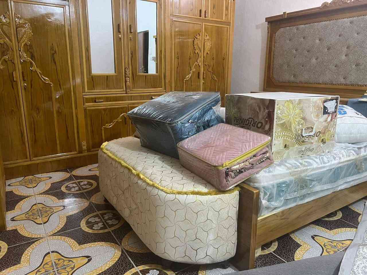 السلام عليكم
غرفه للبيع جديده تسكام السعر مليون ونص
محاويل حي ١٧


**إذا كنت صاحب هذا الإعلان وتريد حذفه لأي سبب، رجاءا أرسل رسالة إلى الدعم الفني**