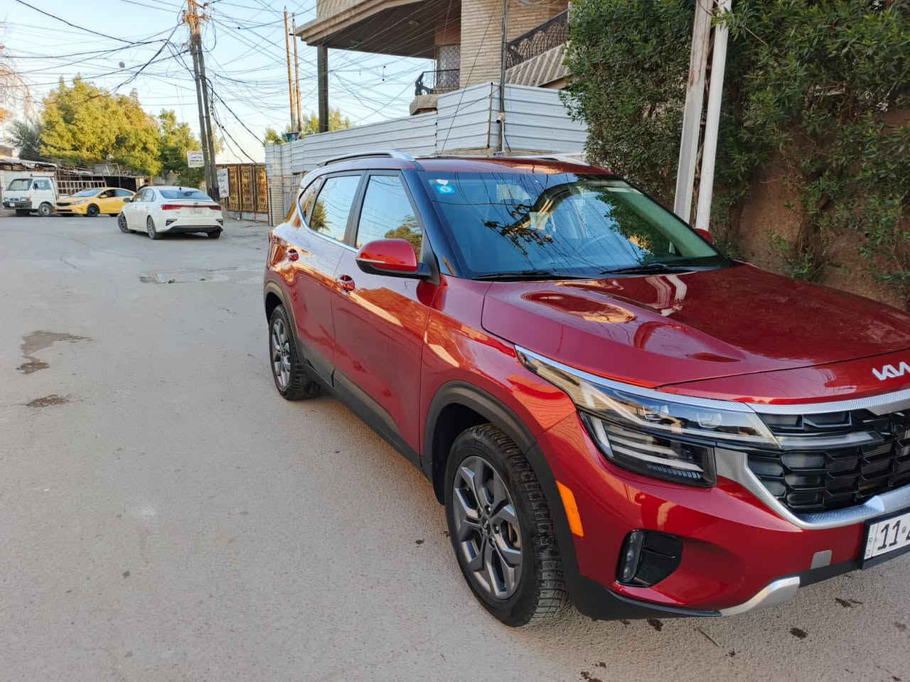 سليتوس 2024 
لون ماروني 
موصفات 
فتحة 
بصمة 
شاشة انكفشن متصل 
كشنات جلد تدفئة 
مانع انزلاق 
مانع انحدار 
رادار 4 جهات كامره خلفيه 
توقف ذاتي 
تحكم ستيرن 
وباقي الموصفات معروفه
التواصل  
+964 770 966 8151


**إذا كنت صاحب هذا الإعلان وتريد حذفه لأي سبب، رجاءا أرسل رسالة إلى الدعم الفني**