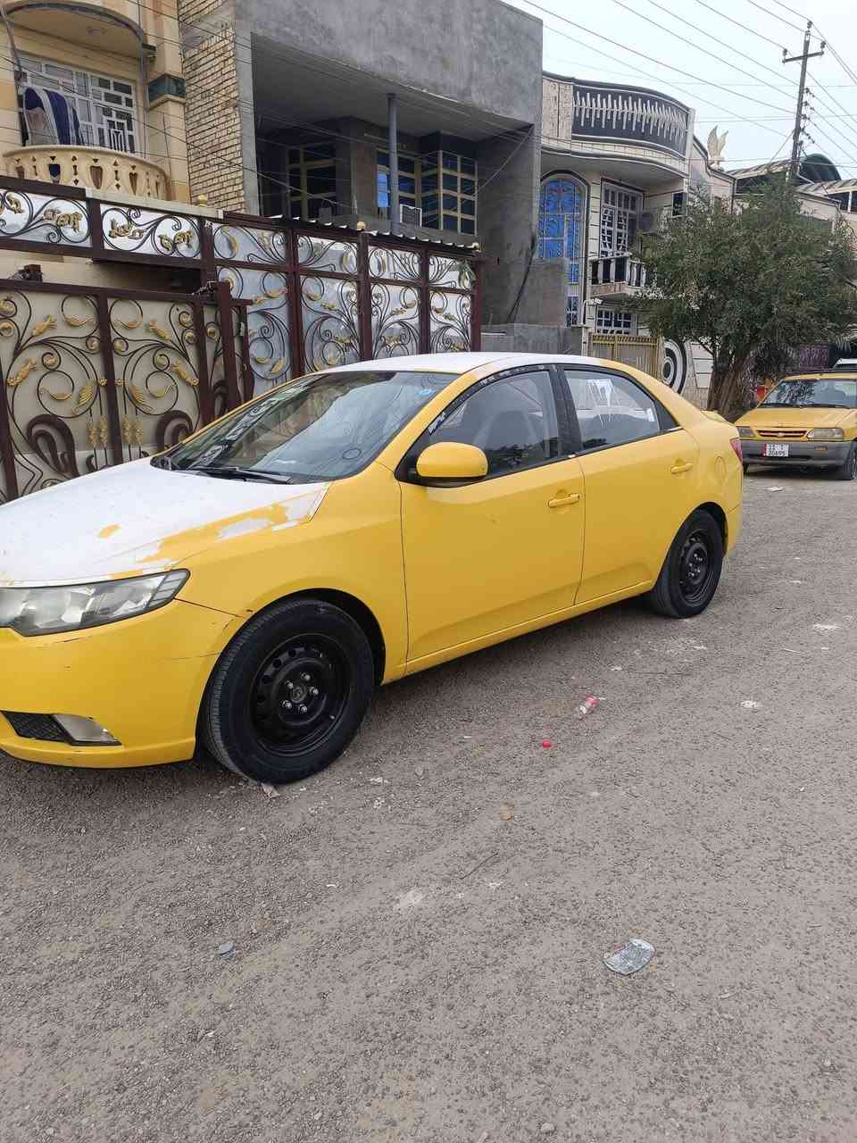 السعر 79 أو بيهه مجال كلش قليل حك الجيه 
سلام عليكم اخواني الكرام كيا سيراتو موديل 2009تكسي كير عادي سياره مكينه البارحه شادهه جديد بعدهه بضمان كير مكينه تبريد تخم تاير كله جديد صدر خلفي أمامي نص عمر سياره جاهزة بوجهك للشارع سنويه 2030 هيئة أو غرامت مصفره تحويل مباشره مكاني بغداد قرب شقق بسمايه أي استفسار اتصل على رقم *********** ما متواجد على فيسبوك 
ملاحظه سياره صبغه وحده بدون قطره معجون فقط بجاملغ الخلفي على كد شبر غيرهاذه الحجي اكفلهه كفالة عامه السونار مرفق مع المنشور الشراي يتصل وبيه خير وتدلل
