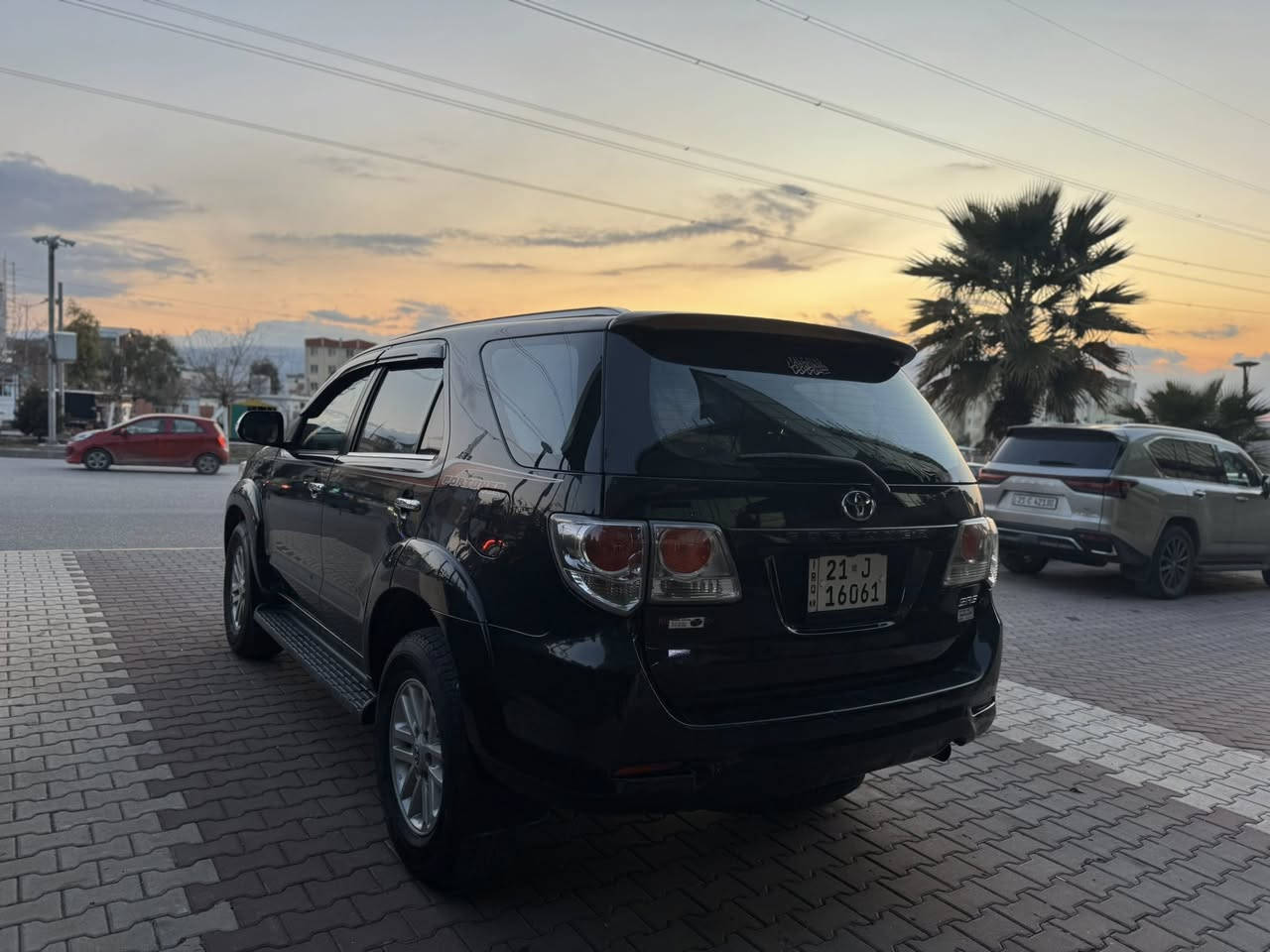 تويتافورجينر
موديل2012
بدون صبوغ داعمي لوداعمي شرط
محريك كير شرط مامفتوخ
4سليندر شاشه كاميرا
ده بل اكسل4X4
***********
سعر:167$
ره قم سليماني 
مكان سليمانيه 
سه ناويه ت جديد2029
