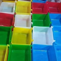 محمية طائر الكوكتيل  عنوان المحل بغداد الوشاش يوجد توصيل لجميع المحافظ...