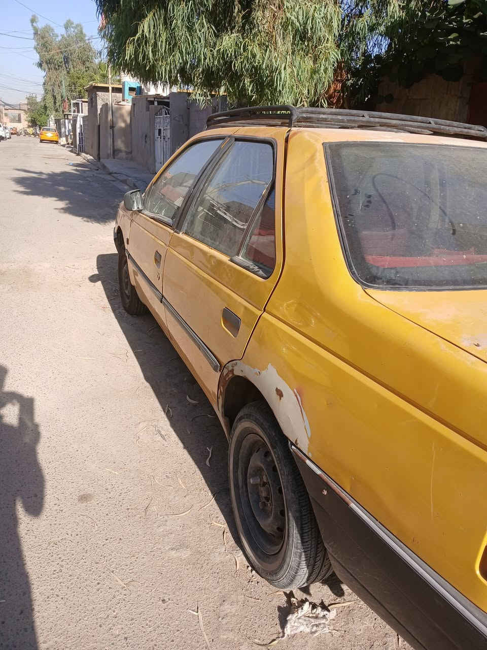 السلام عليكم بيجوروى رقم بغداد انكليزي عظته حلوه شواصيه انضاف  يرةدله محرك وباور ومشط  السياره نظيغه ***********
