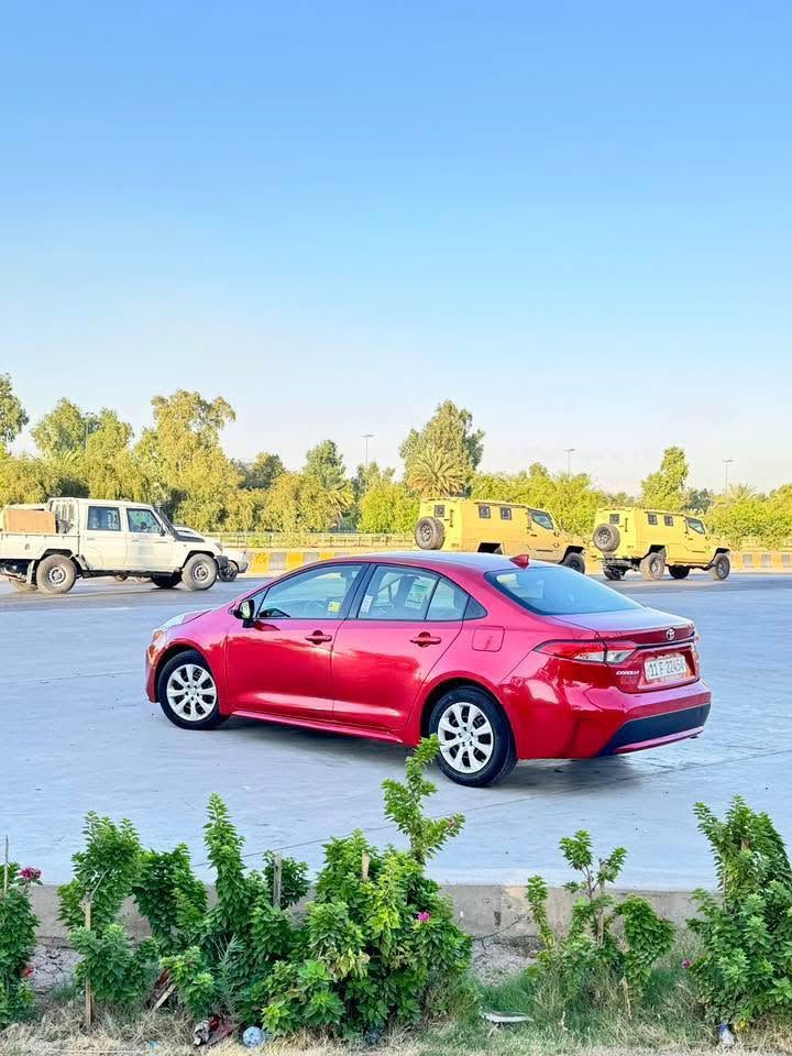 تيوتا كورلا 2020 رقم بغداد   سنويه ب 31
بأسمي  هزه رقم جديد سنويه  جديد.
ماشيه 80mil
محرك 1800 المرغوب مواصفات LE
السياره جديده بمعنى الكلمه #بدون_صبغ 
. بدون معجون بدون دواخل بدون ارباك بجم كبس 
بيها بارد شي بسيط  بخشم بنيد 
خلف كبس اصافح موس ومنزل وياهه صو الحادث   وشرط السياره بعد احله من الصور سياره جديده ومناقصه اي شي 
تخم تاير جديد
باتري جديد
صدر ع وكاله 
كير محرك بشرط 
مدوشمه بل نواب ارضية. 
الون احمر مميز 
سعر 131 بيه مجال كلش بسيط 
مكان السياره بغداد الاعظميه 
***********
