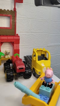 مكعبات • ٢٥٠ قطعة • أحجام مختلفة