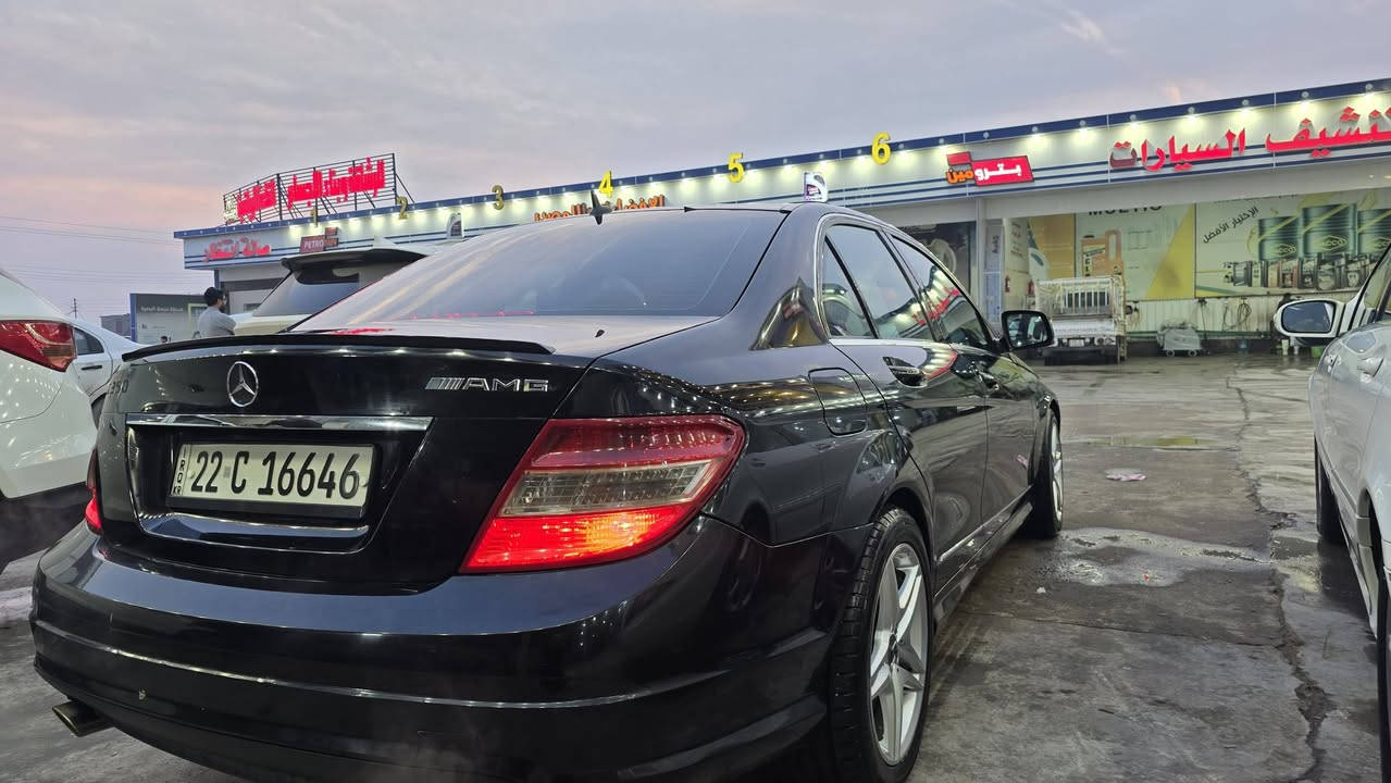 مارسدسC350 2009
3 قطع كلير فقط بدون ضربه
كت +ويل AMG 
فول مواصفات گير أوتو، عادي ،سبورت
فتحة سقف 
تخم تاير +تخم نوزلات +تخم بلكات اصلي ادامة كاملة 
كلشي واضح بالمنشور 
السعر 125 وبي مجال 
اي استفسار اتصال +واتساب ***********
