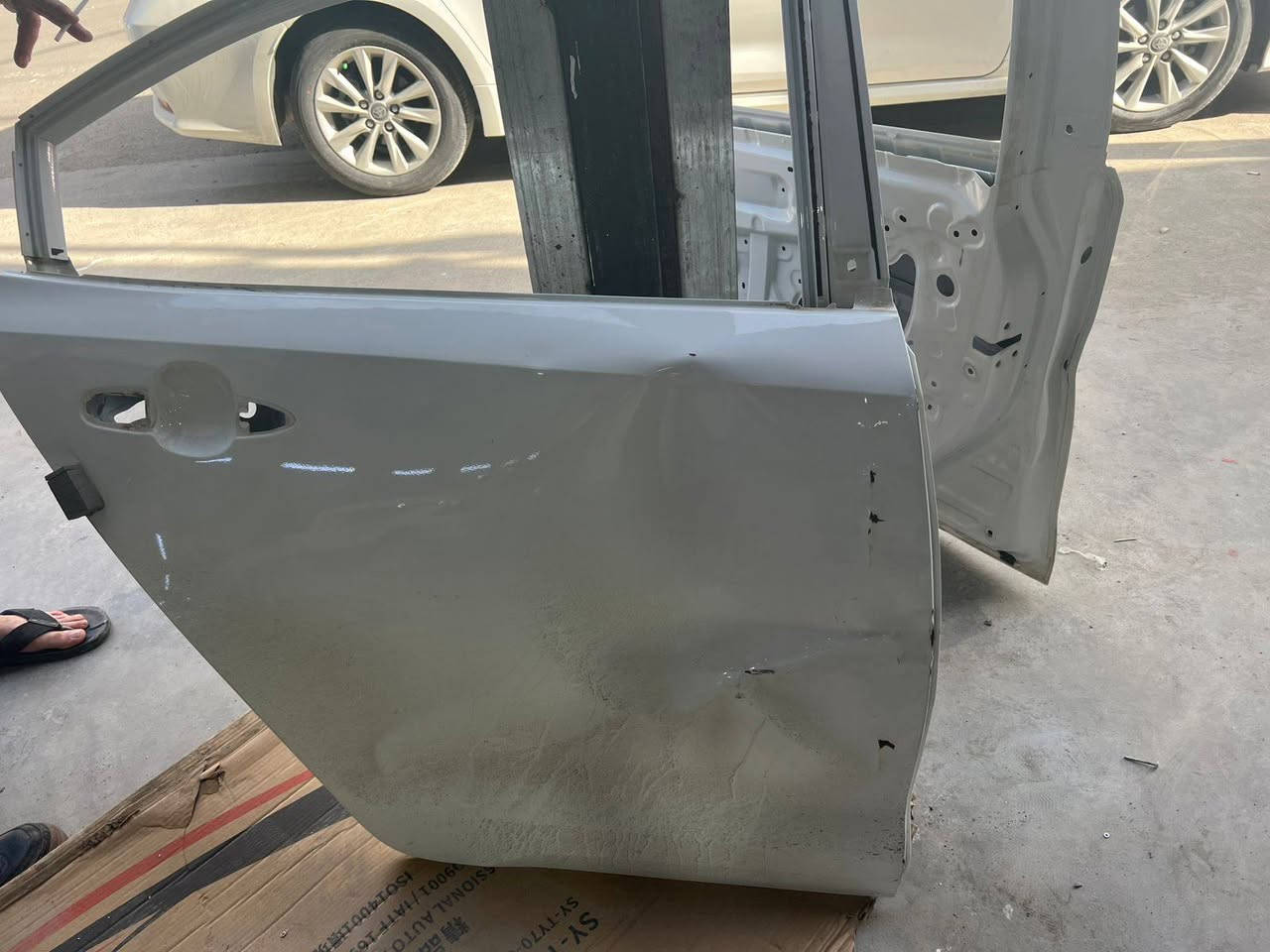 السلام عليكم بيباب كورلا هايبرد شد صيني شكل الخليجي جهت اليمين المامي والخلفي اصلي يرجعن بارد قيم باليرضي الله وخذ الاتصال ***********
