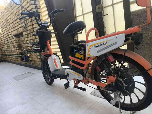 بايسكل شحن جديد استخدام قليل
السعر 350 او بي مجال 
***********
مكاني كوت شهداء 
مكلف بل نشر
