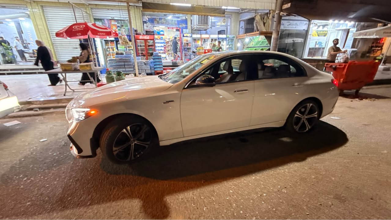 Marcedes Benz C400 4Matic

23,000KM

***********
*********** أربيل, العراق
