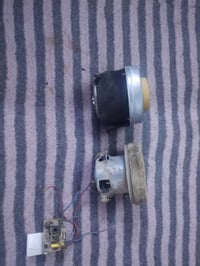 ماطورات مال مكنسه كهربائيه سعر الوحده 8 الف شرط الشغل شاري اتصل 077368...