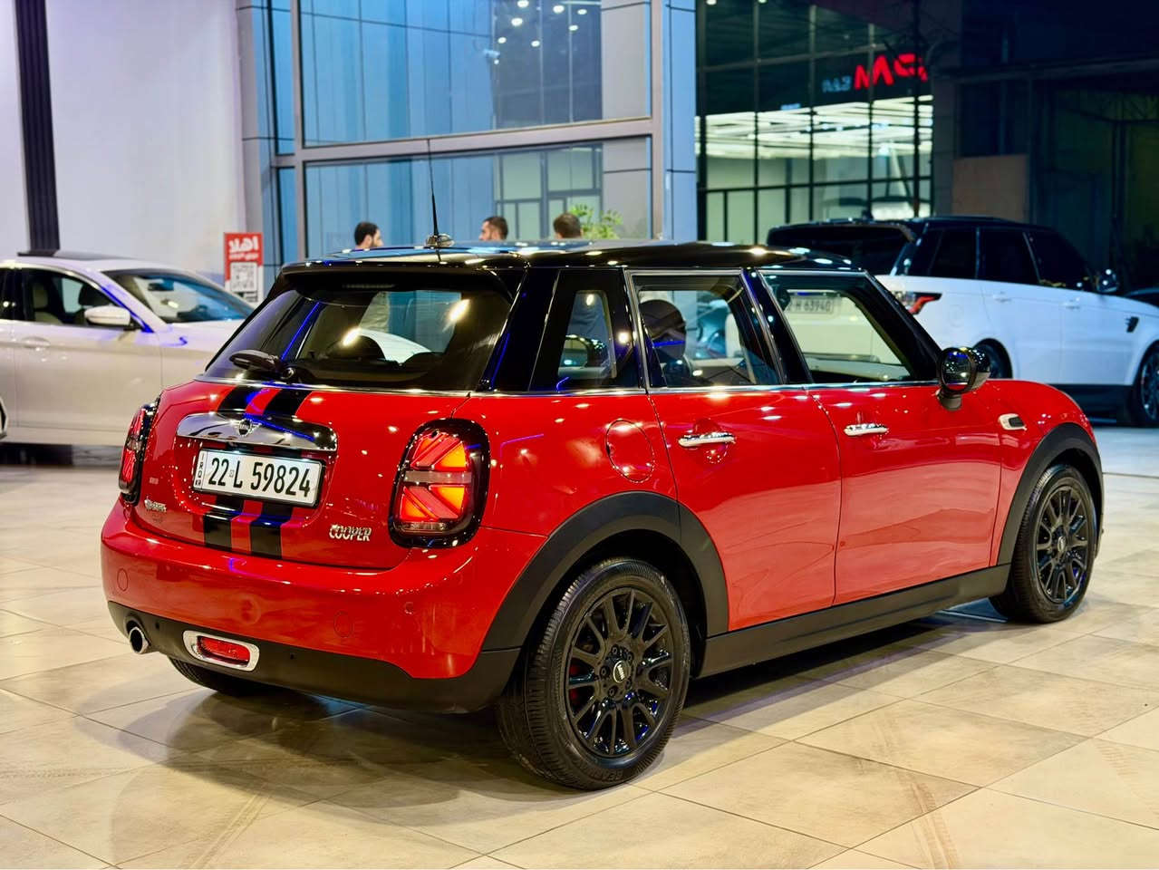Mini cooper 2020 
وكالة عروش خليجي 
سيارة بدون حادث 
سقف اسود بيلاد 
بصمة 
ويل اسود بيلاد 
شاشة كاميرة 
حساس اوتو بارك 
ليد نهاري 
مكان سيارة اربيل
128$
***********
*********** أربيل, العراق

