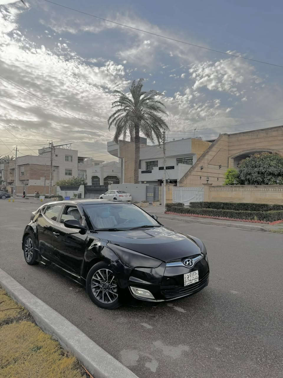 السلام وعليكم
هونداي فولستر للبيع ٢٠١٤ 
المكينه 1600 كيررر اوتوماتيك At المرغوب 
صبغ حزام بدون دواخل اثر شخوط 
سياره خير من الله بدون اي نقص جديده
كير مكينه بلاد ع وضع الشركه بدون فتح
حداديه امامي خلفي كله جديد
تبريد ثلج 
سياره متبولشه بوليش ٣ مراحل تجي وتشوف بعينك
دواخل السياره كلش نضيفه 
السياره
بصمه فتح ابواب
بصمه تشغيل
مري قلاب
حساسات امامي خلفي
كامره دواره
شاشه جبيره 
كشنات جلد
كشن تدفئه
تحكم جهتين 
صور السياره اليوم يعني مو قديمات الصور وشرط السياره بل حقيقه احلى من الصور 
السعر ٨٦ وبيه مجال 
العنوان بغداد السيديه
***********
اعتذر منكم ما ابيع قسط ربي يرزقكم بل احسن واحلى منها ❤️
