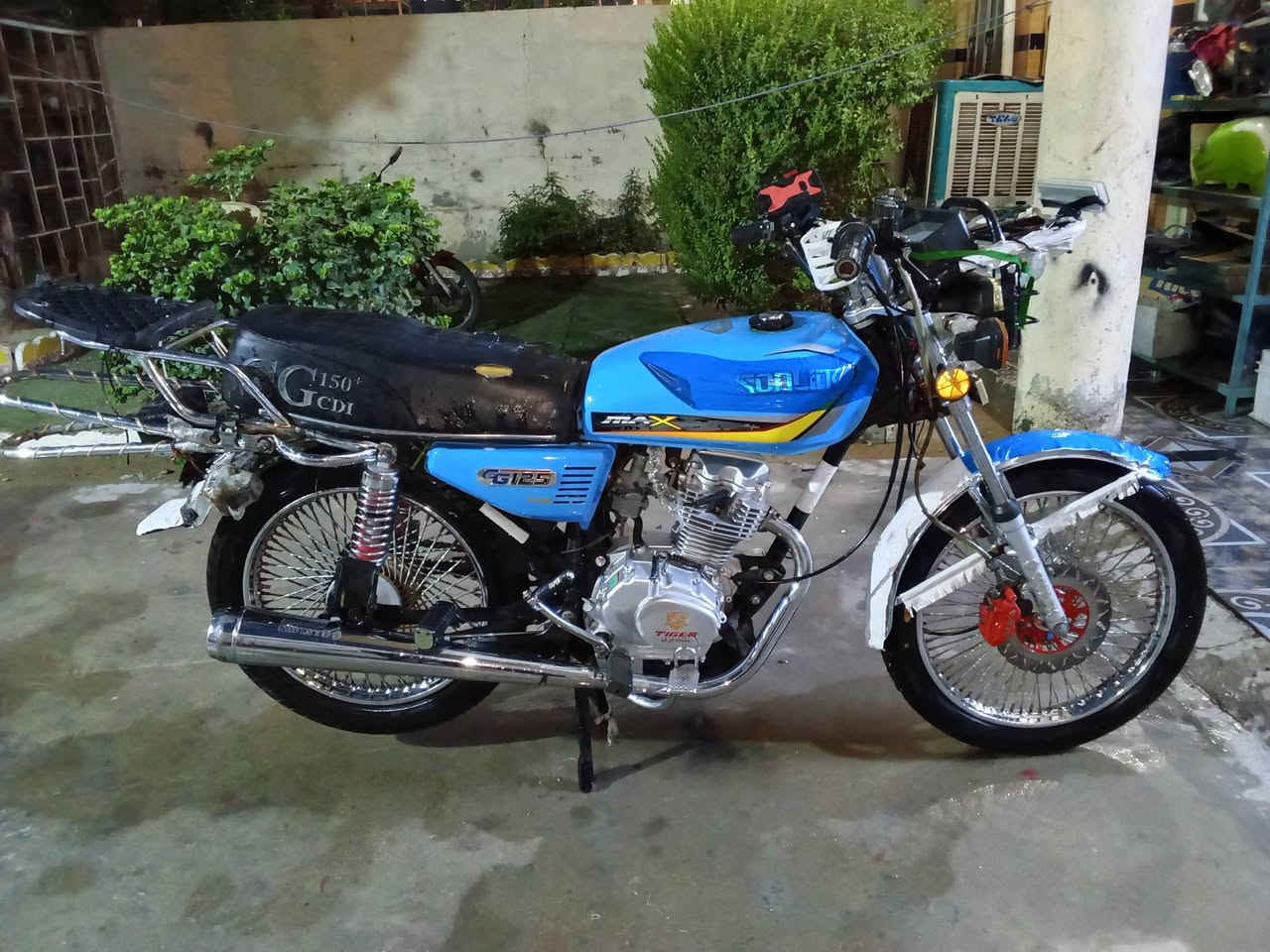 تايگر للبيع السعر 600 بيه مجال جديده كهربائيات كله شغاله مابيها اي نقص موديل 23 محرك بلادي عنواني الرمادي حي ضباط للاستفسار على رقم ***********
