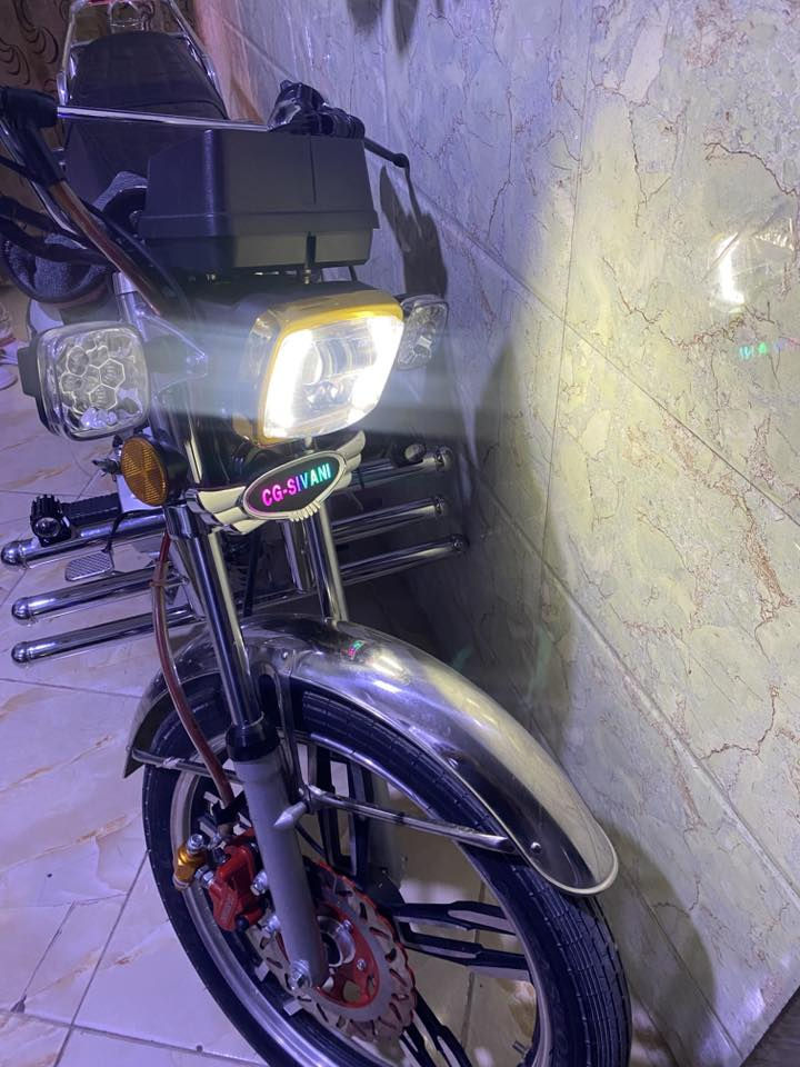 سلام عليكم دراجة سيفان ٥ كير جهازين تشغيل عن بعد قفل رگبة الدراجة طالعه ب شهر الـ١١  موديل ٢٠٢٦ صارلها ٣ اشهر ماشية٢.٩٠٠ كيلو فقط دراجة مال جناي جديدة جديدة 

اوراق سكنر 

سعر ٧٥٠ وبيها مجال بسيط


**إذا كنت صاحب هذا الإعلان وتريد حذفه لأي سبب، رجاءا أرسل رسالة إلى الدعم الفني**