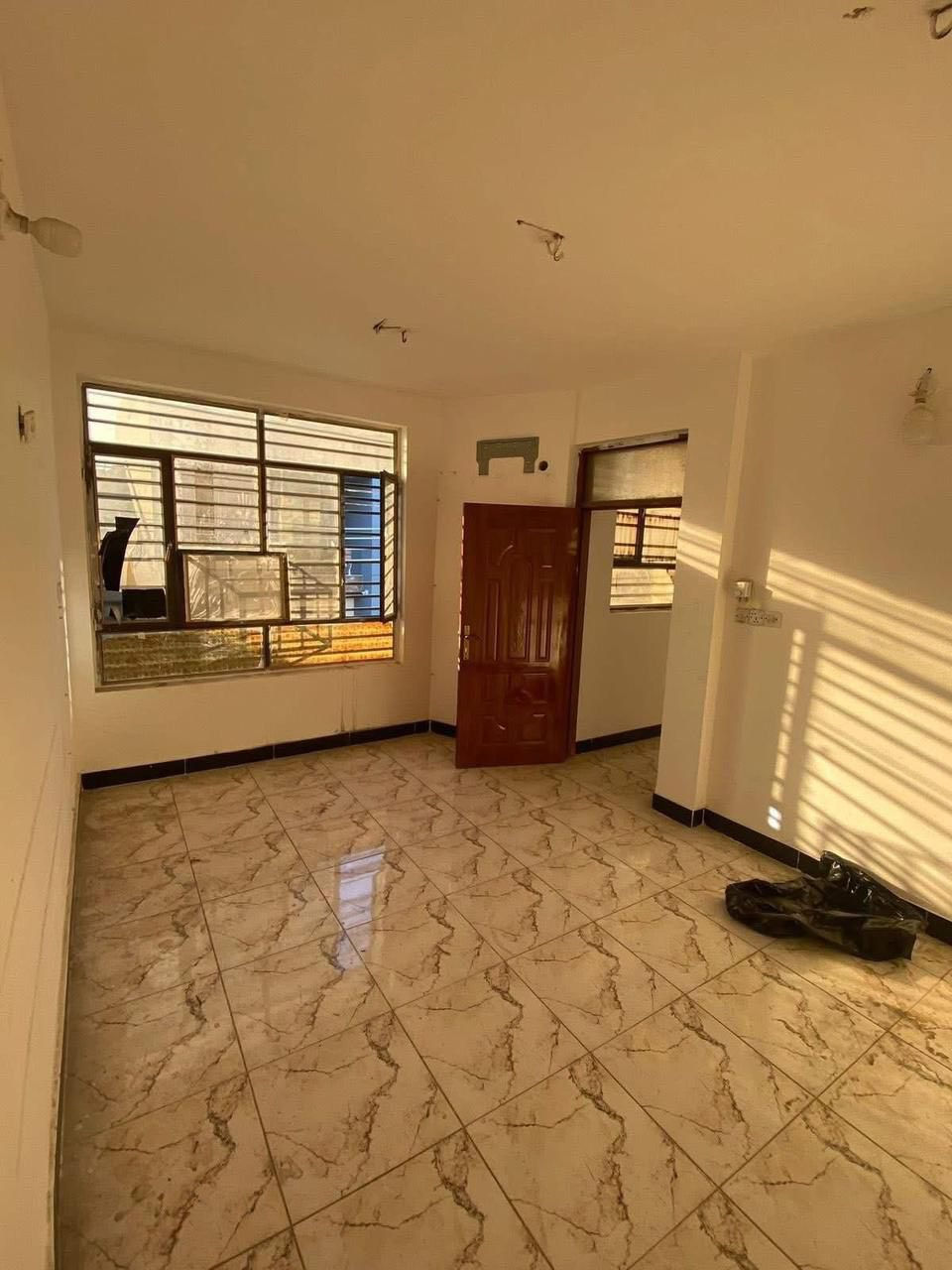 💎 للإيجار في السيدية 💎
📢 منشور رقم: ((618))
🏠 مكتب المتحدة للاستثمار العقاري
بيت💒 طابقين  مساحة 50متر        

يتكون من:. 
💠2 غرف نوم 
💠 صالة واسعة
💠 مطبخ 
💠 خدمات عدد2

بدل الايجار 750 الف 
📍 الموقع: السيدية 

————————————
📞للاستفسار:☎️ ***********

📍 موقع المكتب:
 السيدية – قرب  مجمع السفير 

🏢 المتحدة للاستثمار العقاري
