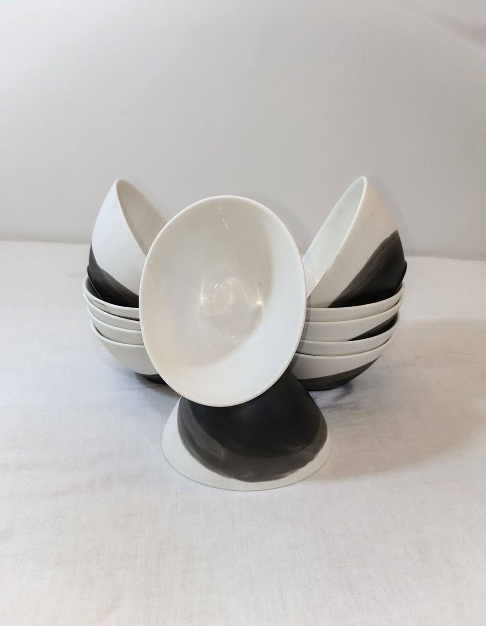 🔥 فخامة مو طبيعية بسعر يفاجئك
🍽️ صحون تخلي سفرتك غير
💥 الكمية محدودة 
🚛 موجود توصيل داخل الكوت ومحافظات ايضا
. 
. 
. 
. 
. 
#صحون #الكوت


**إذا كنت صاحب هذا الإعلان وتريد حذفه لأي سبب، رجاءا أرسل رسالة إلى الدعم الفني**