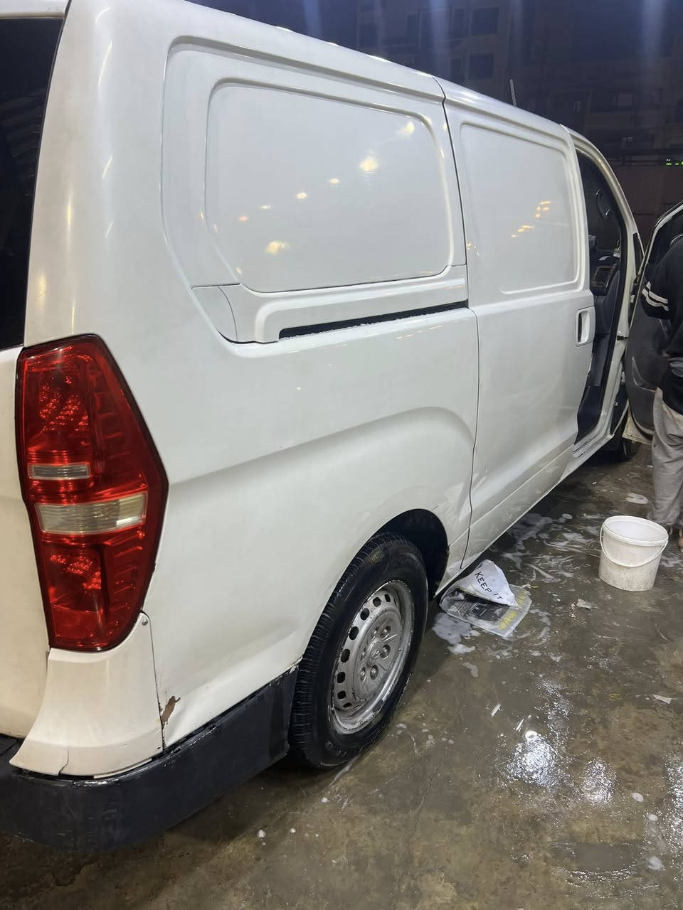 السلام عليكم. هونداي ستاركس للبيع السياره موديل 2011 السياره قطعتين تبريد ❄️☃️ محرك جديد السياره جاهزه للعمل السعر 90 وبيها مجال بسيط 
السياره مصبوغه عام بسبب الوشم مال إعلان  مكفوله من الگلبه والچفيه فقط
***********
***********.  الاتصال فقط للجادين رحم الله والديكم
