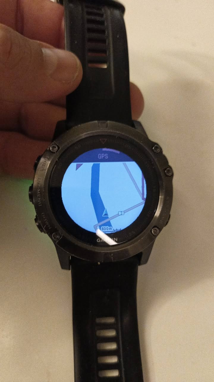 Garmin FENIX 5X
قطر 51 ملم زجاج زفير 
خرائط اوف لاين تكتكل رياضي 
مع كيبل شحن 
GARMIN VIVVOACTIVE 3
مع علبة وكيبل شحن 
رياضي
قطر 42 ملم
واتس اب 
***********
https://wa.me/9647712677677
