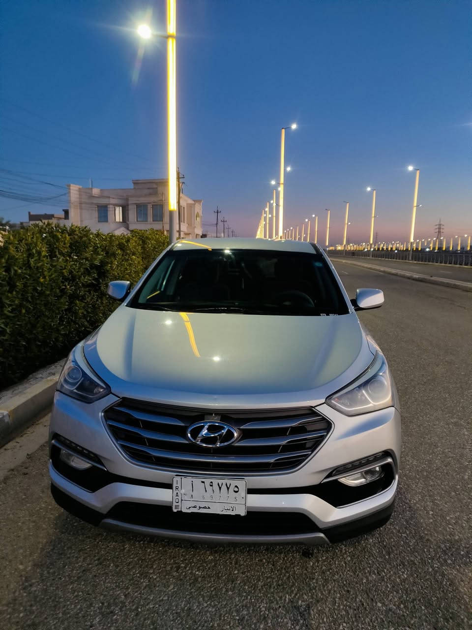 السلام عليكم سياره سنتافيه سبورت للبيع
موديل 2017
ضرر دعاميه خلفيه من امريكا
وباقي السياره مكفوله
مواصفاتها فورويل وبعد بيها مواصفاتها 
السياره ماشيه 87الف ميل 
محرك 2400
السعر 165 وبيها مجال 
للتواصل متوفر خاص
رقم الهاتف:***********
