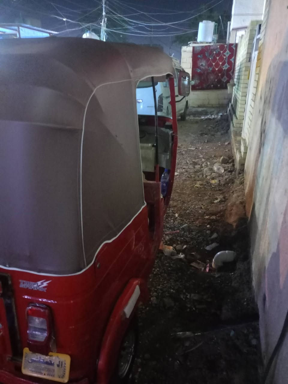 توك توك موديل 19 شهر الرابع رقم سنويه رقم بغداد البكان رشاد ما بيها اي صبغ بلاديه بيها طخات قليله لابرد وبيها ولاحار مكينه مفتوحه با سعرها الخاص ***********
