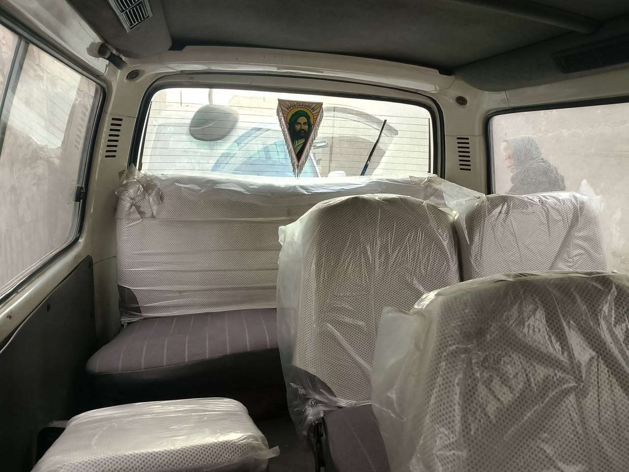 السلام عليكم جنبي للبيع موديل 15 سياره رقم انجليزي مصفره السنويه لل 31 سياره مكينه جديده ودوشه جديده سياره حلوه خير من الله كل شيء ماذب عليها***********
