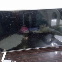 شاشة مكسورة • تلفزيون • قطع غيار