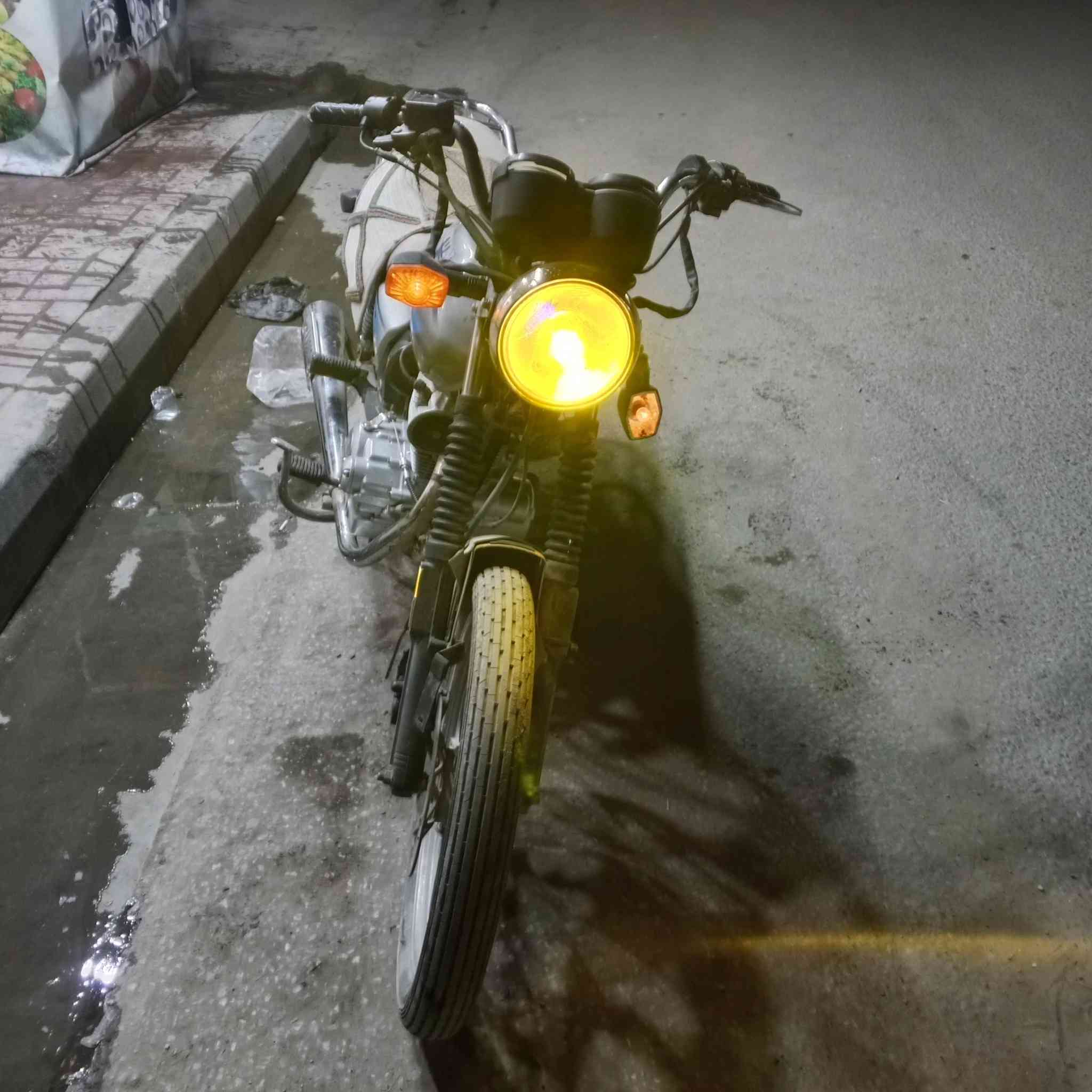 اسلام عليكم اقره المنشور زين وخابرني دايوان عضم موديل 15 اوراق اصولي اوراق اصولي اوراق شرط شخط مابيهن انضاف كلش كهربائيات شغاله سلف نگره لايت زنون دبل اشاره كله شغال عوزه ملاحضات بسيطه جداً الشاصي لا لحيم ولا عواج ولاخياسات مكفول كفاله عامه محرك مامفتوح وناعم شلعه.ومعدل خير من الله ب الواقع احلى السعر 600وبيها مجال للشراي مكاني كربلاء حي المهندسين مال العسكري قرب صيدليه الرونق مامتواجد خاص فقط اتصال رقمي/***********
