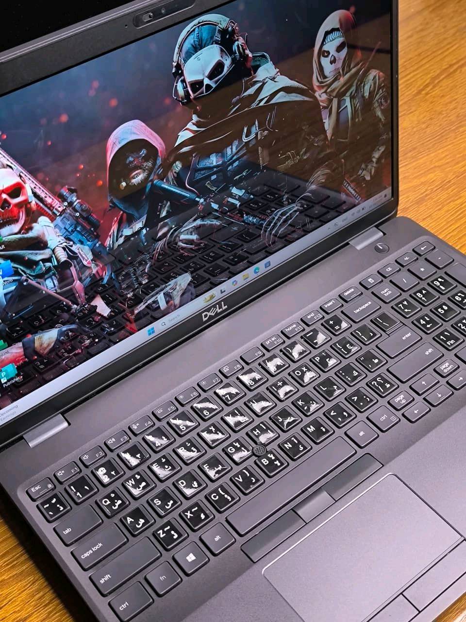 لابتوب الكيمنك صار ب479 الف فقط 🔥
جهاز DELL Precision 5341
لابتوب يجمع بين القوة والاناقه والسعر التنافسي ✨💫

المعالج : core i7 الجيل التاسع فئة H

كرت الشاشة الخارجي: 4 كيكا انفيديا كوادرو P620 
كرت الشاشة الداخلي: 8 كيكا 

الرام: 16 كيكا DDR4 سلاسة عالية 🏎

الهارد: 256 كيكا SSD M.2 أداء خرافي واقلاع سريع🗄

الشاشة: حجم كبير  15.6 انش دقة خرافية 🖥

الجهاز قابل للتطوير (رام أو هارد ) 🔧
الجهاز قابل لتشغيل جميع انواع الألعاب مثل 
GTA5
Forza 5
Euro track simulator 

والبرامج الهندسية مثل 
Blender 
AutoCAD 
وغيرها الكثير من البرامج الهندسية
والبرامج الخاصة بالبرمجة مثل 
Visual studio 
Unity
Unreal engine 


 اللابتوب يحتوي على جميع التطبيقات الأساسية ✨

مع هدايا
ماوس وماوس باد لسهولة الاستخدام 🖱️ 
جنطة لسهولة التنقل 💼
شاحن اصلي 🔌

الضمانات: 
ضمان فحص كامل قبل الاستلام والدفع 💳

ضمان اسبوع كامل 💯
.......................
يتوفر توصيل لجميع المحافظات 🚗

السعر: 479 الف دينار !🆕!

للاستفسار: ***********