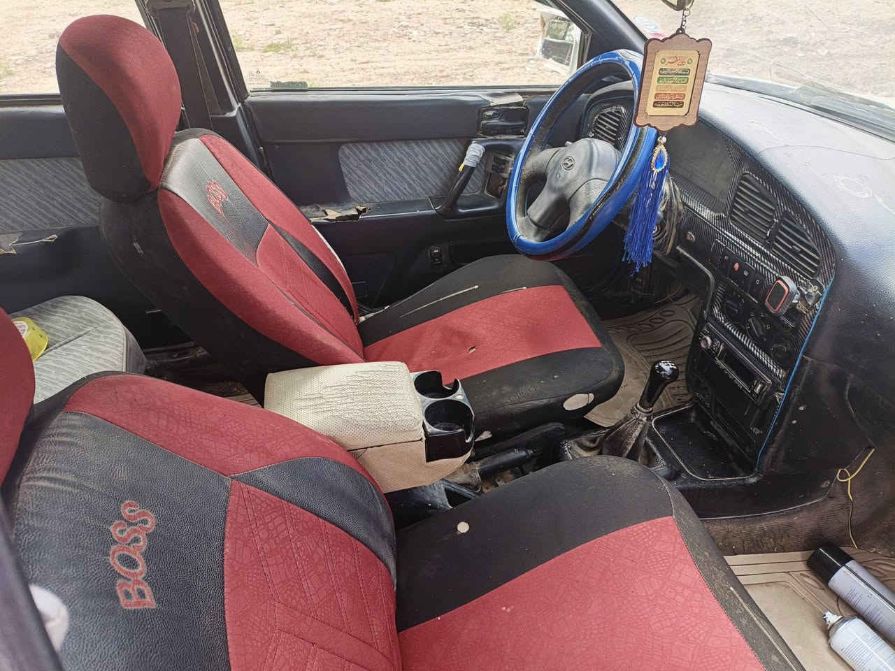 سلام عليكم لانترا للبيع موديل 94 رقم بغداد تحويل ثاني يوم سنويه لل 27 تخم تاير جديد  محرك كير جديد تدفئه تبريد ثلج شغال كهربائيات كلها شغاله خياسات مابيها سياره حلوه مال جناي 
بكان السياره ديالى دلي عباس السعر 25 بيها مجال اتصل ودلل ***********
