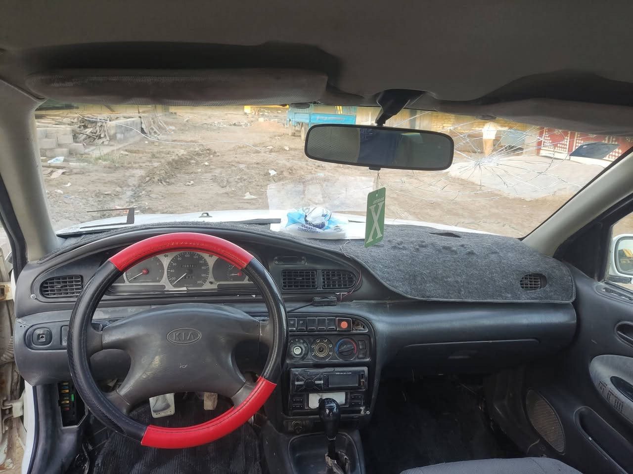 السلام عليكم  
سيفيا للبيع موديل 1995سياره جاهزه مكينه قطع جديد قبل 4اشهر  شادهه كير خير من الله  كهربائيات كله جاهزه  تخم تاير جديد  رقم بغداد سنويه نافذه الى 2027 السعر 36وبيه مجال السياره باسمي  تحويل مباشر  مكان الفلوجه  رقم صاحب السياره ***********
