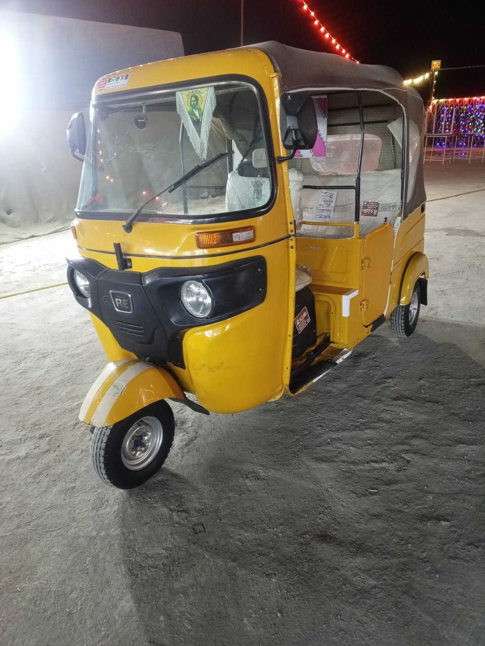 السلام عليكم تكتك للبيع موديل 2021/شهر/9رقم كربلاء مداور ثاني يوم مكاني ناصريه قضاء النصر السعر خاص مو شراي لا تعبني رقمي***********
