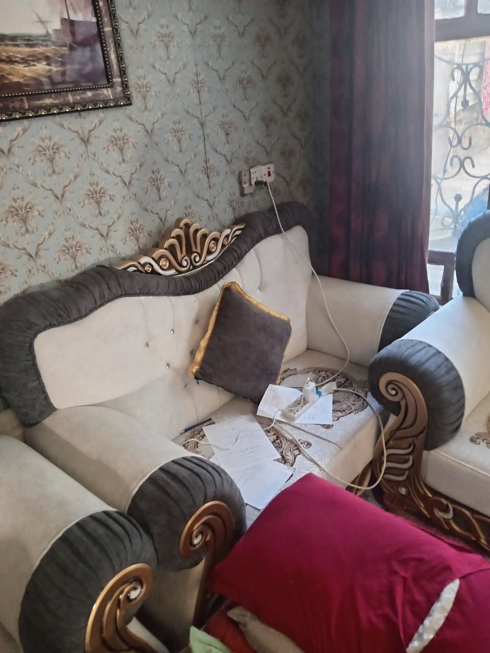 لبيع التخم خمس مقاعد ***********
