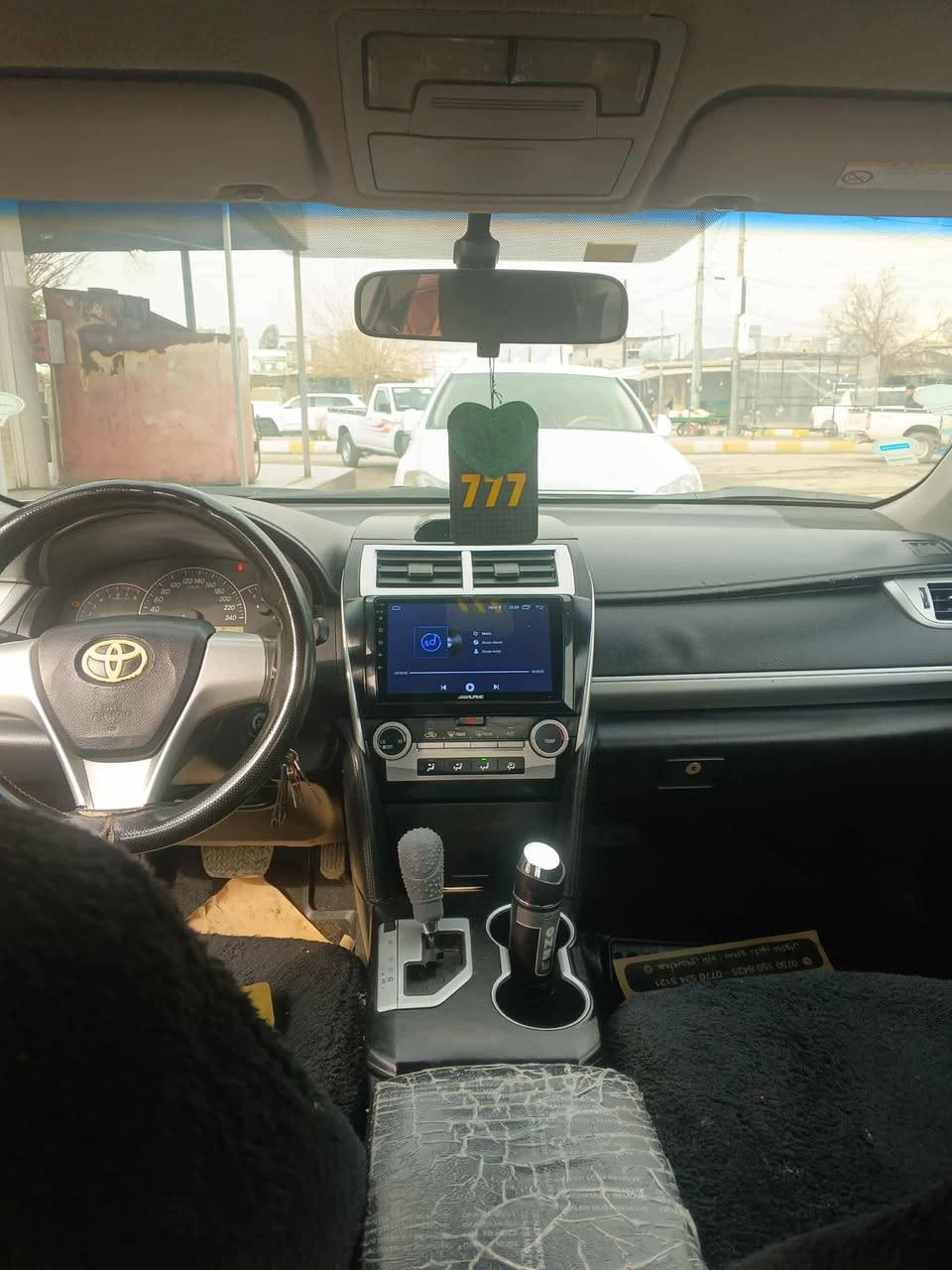 کامری ٢٠٠١٤
تەکسی دووبەی
ساغ ساخ ساق
٤ بستۆن
گێڕو مەکینە بە شەرت
تەقەو ڕەقەی نیە بە شەرت
چرکەی تیا نیە  بە شەرت
هەیکەلی زۆر جوانە چاڵو شوختی نیە
ناویشی زۆر جوانە
دەعمو لێ دراوی نیە 
پێشو پشتی کەپسە بە شەرت
شوێن هەڵەبجەی تازە(شارەزور)
ژ.م
0750 247 55 81
