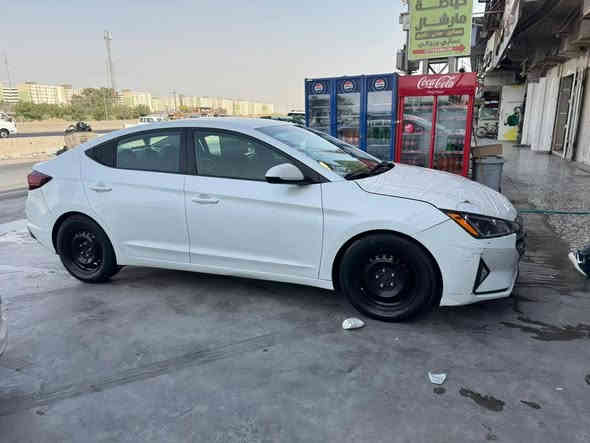 سلام عليكم النتره 2020 وارد أمريكي حادثهه قبق جنطه وشويه من الحوض بدون شاصي بدون تبديل السياره كلهه ليبل واحد ماشيه 77 الف خير من الله السعر 144 مكانهه بغداد الشعله *********** واليرباك مال دشبول طاك بثر طخه من كدام لن جنت لابس الحسام طك كيرهه AT. محور
