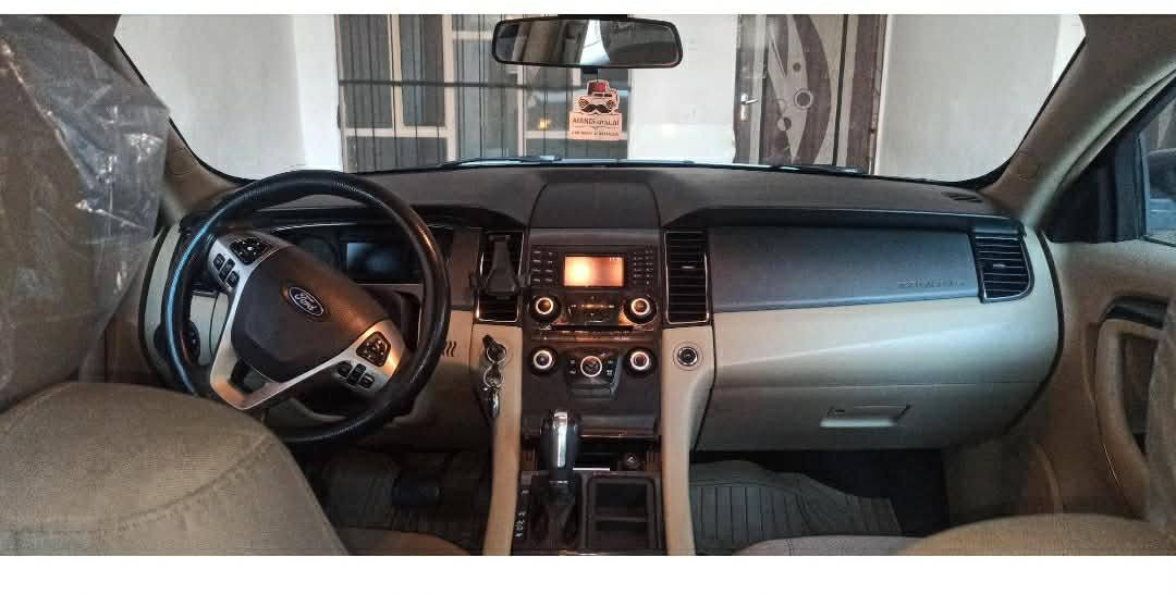 سڵاوی خوای گەورەتان  لێبێت هاوڕێیان

ford taurus 
مۆدێلی 2013 نیڤایە
بێ بۆیاخە 
ڕەسمی سۆنەریم داناوە 
سەنەوی تازەیە  تا 2029
248 هەزار ڕۆیشتوە

سعری 115 گەڵا مەعامەلە 

ڕەقەم تەلەفون 
***********
*********** السليمانية, العراق
