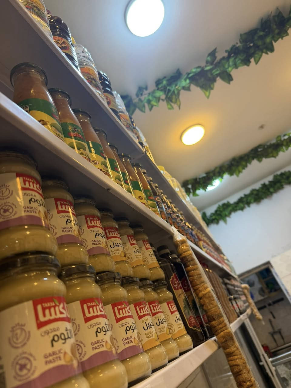 السلام عليكم
محل طرشي للبيع 
الموقع 📌الدوره شارع الصحه قرب مطعم باب الحاره 
موقعه تجاري وبي حركه هواي مطاعم قريبه علي 
سبب البيع الالتزام بالدراسه وعدم التفرغ 
غراض المحل كلها نضيفه وجميع الغراض مع المسواك والعارضه والرفوف للبيع + الجام خان والإعلان كامل مكمل تستلم المحل كامل 
مع العلم المنطقه مابيها محلات طرشي 
إيجاره جدا مناسب وسعره هم جدا جدا مناسب 
للاستفتار رقمي ***********
