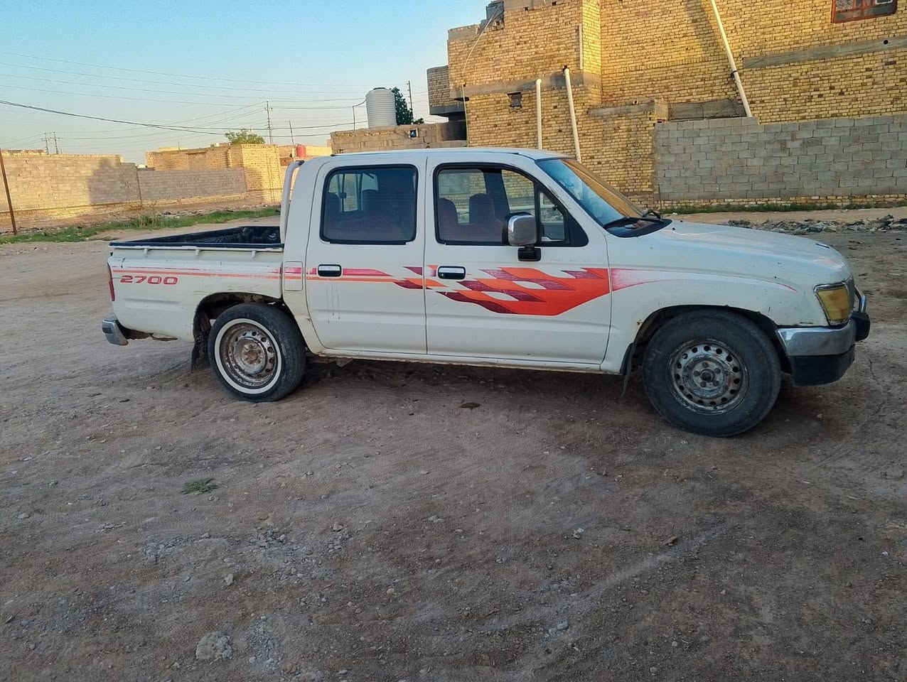 سلام عليكم بيكم تيوتا موديل 98مكفوله محرك كير شاصي مكفولات كهربائيات شغاله حداديه نضيفه جاهزه نضيفه سياره رقم بغداد الماني مالك مداور باي وقت مكان ذي قار الرفاعي رقم الهاتف ***********//  مكلف بالنشر
